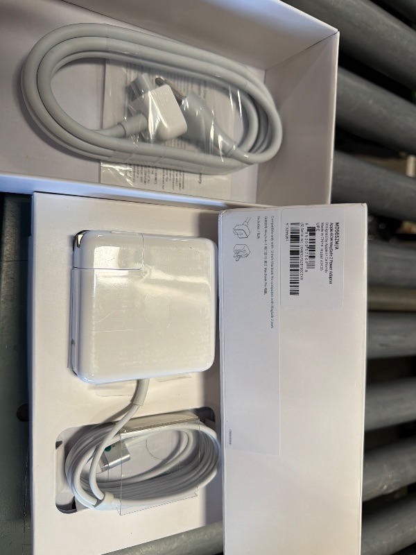 Photo 1 of ***FACTORY SEALED ***
Apple 60W MagSafe 2 Power Adapter for MacBook Pro with 13-inch Retina Display