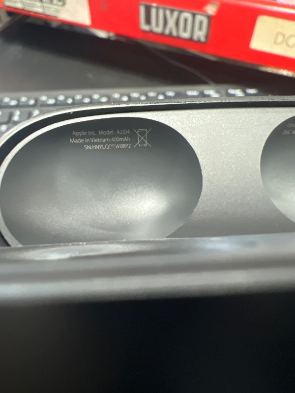 Photo 1 of ***FOR PARTS ONLY***
Beats Studio Buds - True Wireless Noise Cancelling Earbuds - Compatible with Apple & Android, Built-in Microphone, IPX4 Rating, Sweat Resistant Earphones, Class 1 Bluetooth Headphones - Black