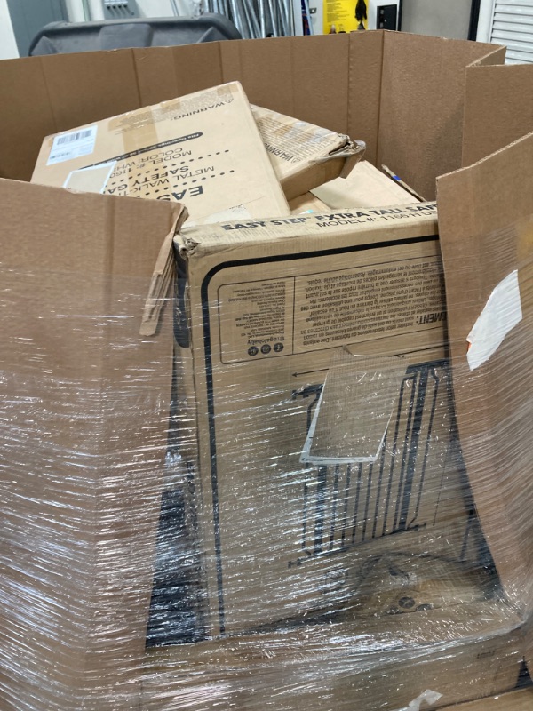 Photo 1 of * FINAL SALE * NELLIS AUCTION * ASSORTED BABY GATE PALLET