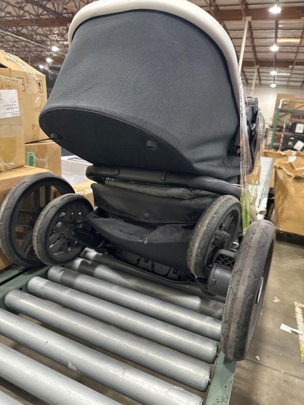 Photo 1 of *** SEE NOTES ***  (USED) UPPAbaby Vista V2 Stroller / Convertible Single-To-Double System / Bassinet, Toddler Seat, Bug Shield, Rain Shield, and Storage Bag Included / Greyson (Charcoal Mélange/Carbon Frame/Saddle Leather)