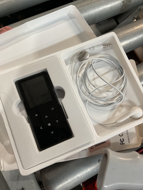 Photo 1 of (See images) 64GB MP3 Player with Bluetooth 5.2, AiMoonsa Music Player with Built-in HD Speaker, FM Radio, Voice Recorder, HiFi Sound, E-Book, Earphones Included
