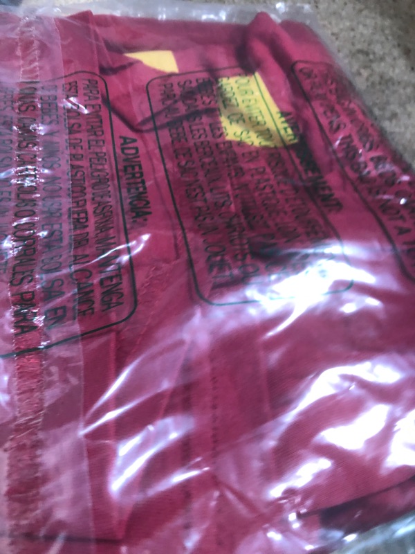 Photo 1 of A like Alvin T-Shirt M  RED