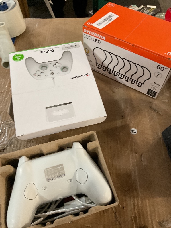 Photo 1 of GameSir G7 SE Officially Licensed Xbox One Controller With Hall Effect Sticks for Windows 10/11, Xbox One, Xbox Series X/S, PC Gamepad with 3.5mm Earphone Port, Programmable Back Button