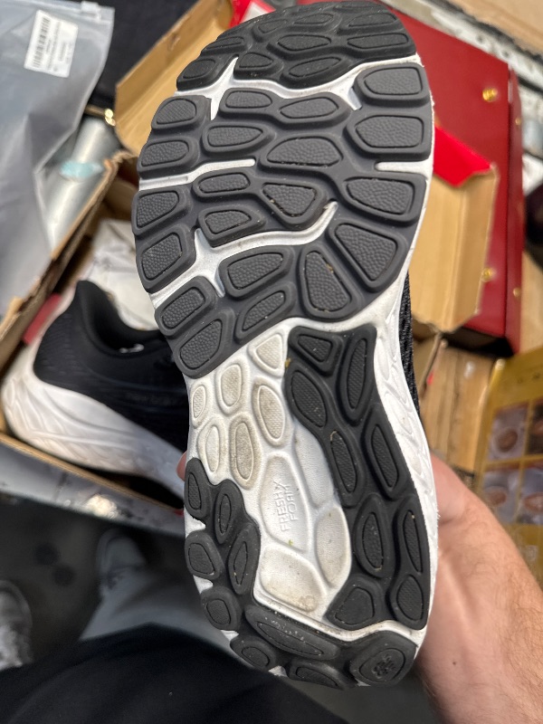 Photo 1 of (KIDS SIZE: 2.5) (HEAVY SIGNS OF USE) New Balance Boy's Fresh Foam X 860 V13 Lace-up Running Shoe, Black/White/Magnet, 2.5 Wide Little Kid