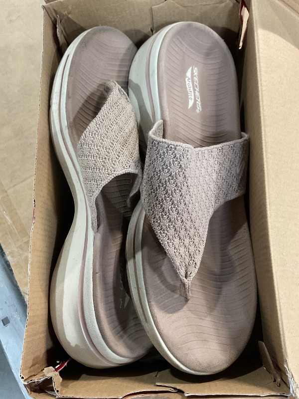 Photo 1 of (Used) Skechers Women's Flip-Flop, Taupe, 9