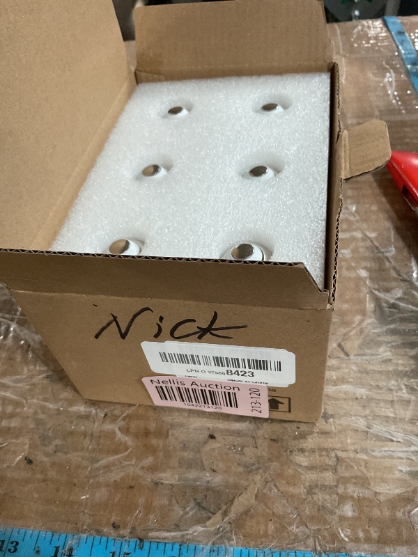 Photo 1 of ?Upgraded? Dimmable E26 Led Bulb 60 Watt, G16.5 Light Bulbs 60Watt Soft White 2700K, Globe Small E26 Bulb, Edison Bulbs for Chandelier, Celling Fan, Vanity Lights, 6W, 860LM 90+CRI, 6 Pack