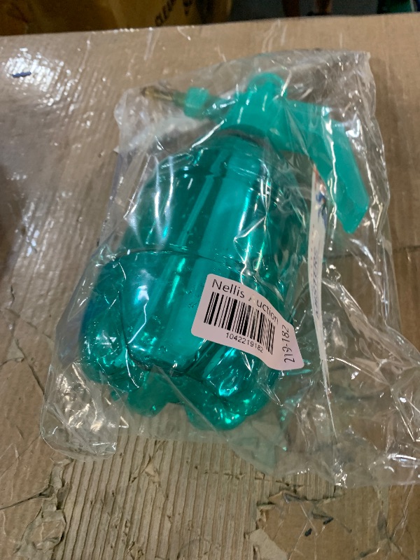 Photo 1 of (MISSING NOSSLE) CoreGear Classic USA Misters 1.5 Liter Personal Water Mister Pump Spray Bottle (Teal)