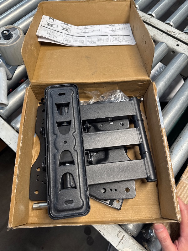 Photo 1 of (USED/FAIR) (PARTIAL SET) (UNABLE TO TEST FUNCTIONALITY) Amazon Basics Full Motion Articulating TV Monitor Wall Mount for 26" to 55" TVs and Flat Panels up to 80 Lbs, Black