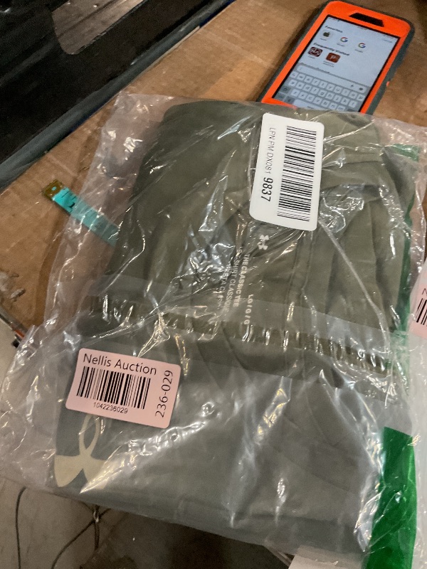 Photo 1 of (LARGE) (BAGGED) Under Armour Boys Freedom Flag Short Sleeve T Shirt, (390) Marine OD Green / / Desert Sand, Large