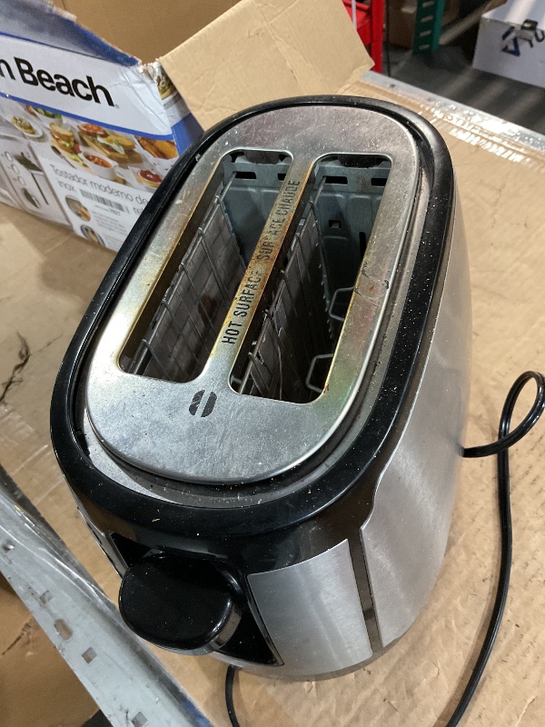 Photo 1 of (See images for signs of usage) Hamilton Beach 2 Slice Toaster with Extra-Wide Slots, Bagel Setting, Toast Boost, Slide-Out Crumb Tray