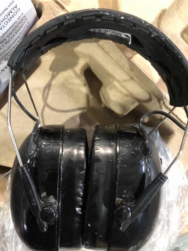 Photo 1 of (used)(damaged) 3M WorkTunes Connect + Gel Cushions Wireless Hearing Protector, Ear Muffs With Bluetooth Technology, Noise Reduction Rating