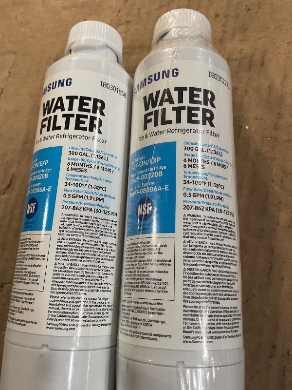 Photo 1 of (See all images) SAMSUNG Genuine Filters for Refrigerator Water and Ice, Carbon Block Filtration for Clean, Clear Drinking Water, DA29-00020B-2P, 2 Pack