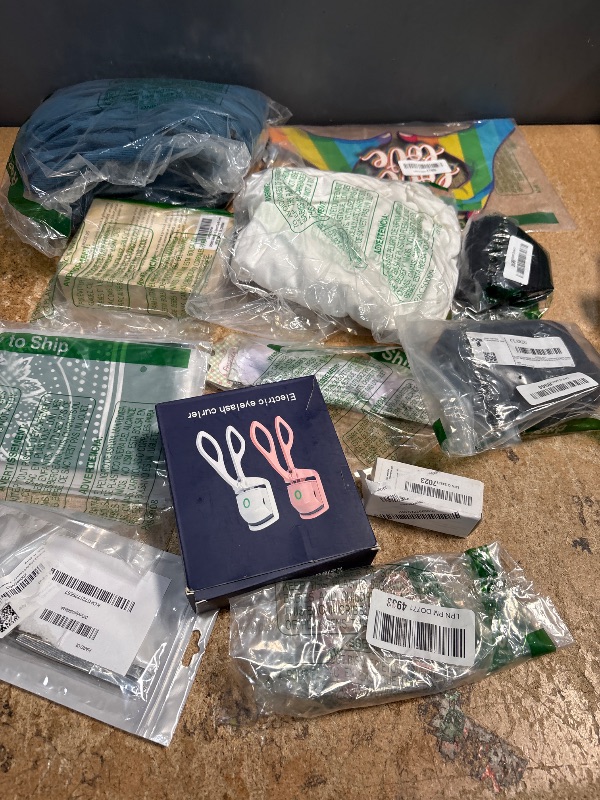 Photo 1 of **FINAL SALE BUNDLE OF MISCELLANEOUS ITEMS NON-REFUNDABLE**