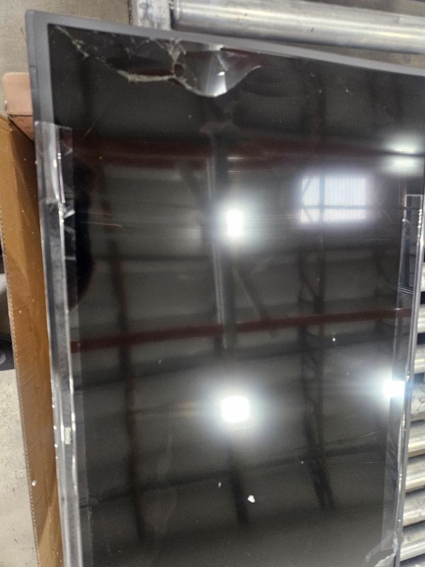 Photo 1 of ** Broken screen, Final sale **  Roku Smart TV 2025 – 40-Inch Select Series, 1080p Full HD TV – RokuTV with Voice Remote – Flat Screen LED Television with Wi-Fi for Streaming Live Local News, Sports, Family Entertainment