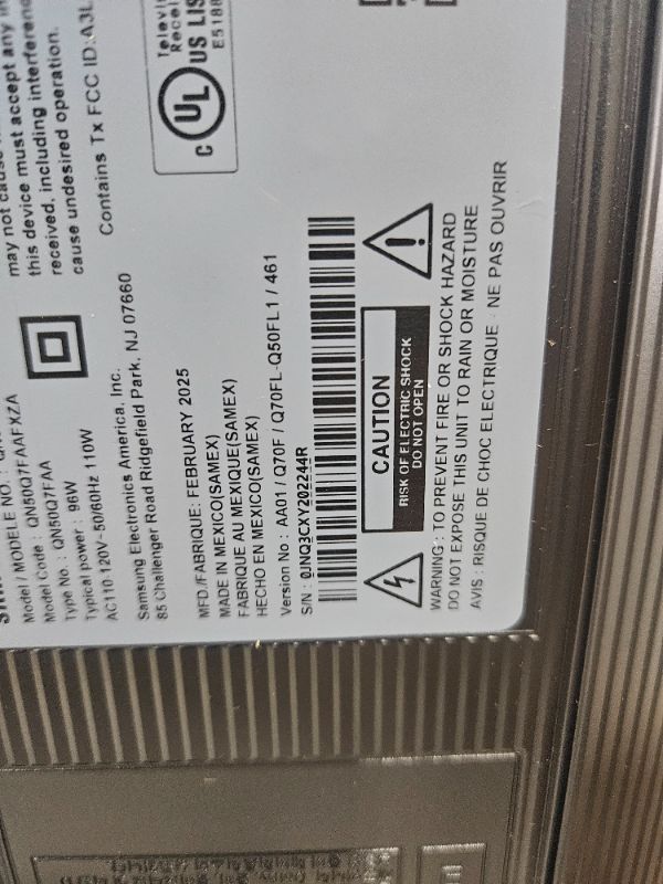 Photo 1 of ** Broken screen, Final sale ** Samsung 50-Inch Class QLED Q7F Series Samsung Vision AI Smart TV (2025 Model, 50Q7F) Quantum HDR, Object Tracking Sound Lite, Q4 AI Gen1 Processor, 4K upscaling, Gaming Hub, Alexa Built-in