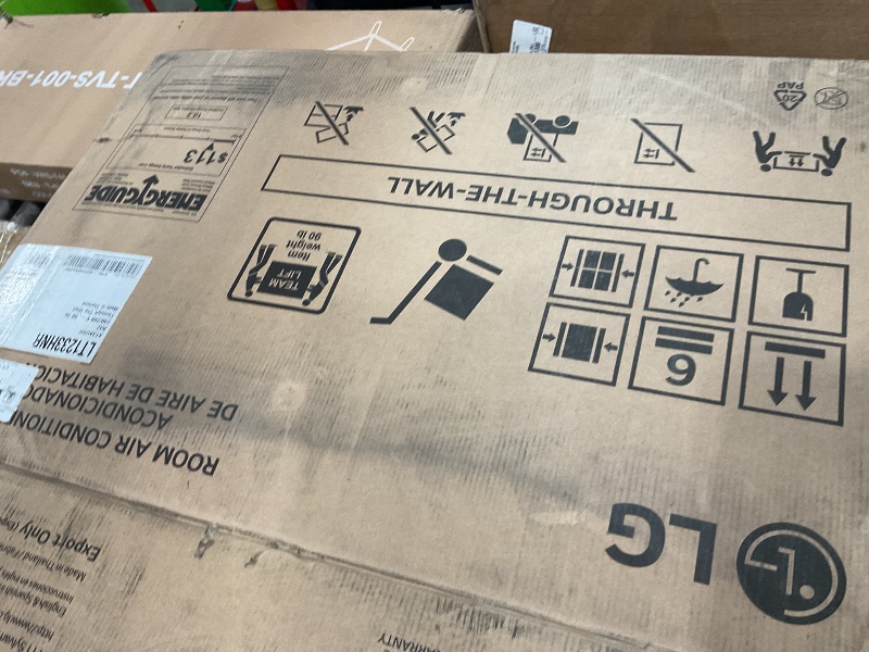Photo 1 of *****PARTS ONLY****LG 11,200 BTU Through the Wall Air Conditioner, 230/208V, Cools 550 Sq.Ft. for Bedroom, Living Room, Apartment, with Remote, 2 Cooling & Fan Speeds, 4-Way Air Deflection, Supplemental Heat, White