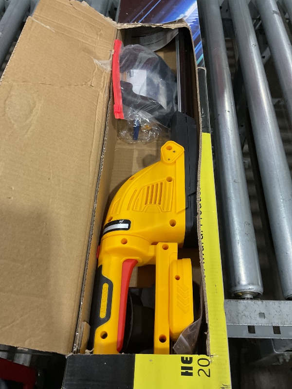 View 3 of ***MISSING PARTS***
Banmiip 22" Cordless Hedge Trimmer