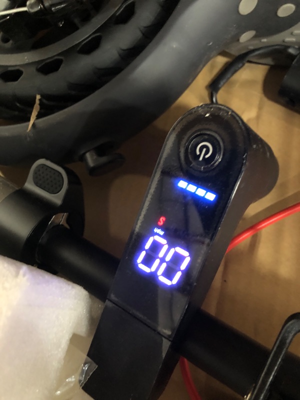 Photo 1 of **no charger***POWERS ON*Qlaway 8.5" E Scooter for Adults 19 MPH 350W Motor 187.2WH Battery, Motorized Scooter Up to 15 Miles Range, Foldable, Bearing 265 LBS/APP Control