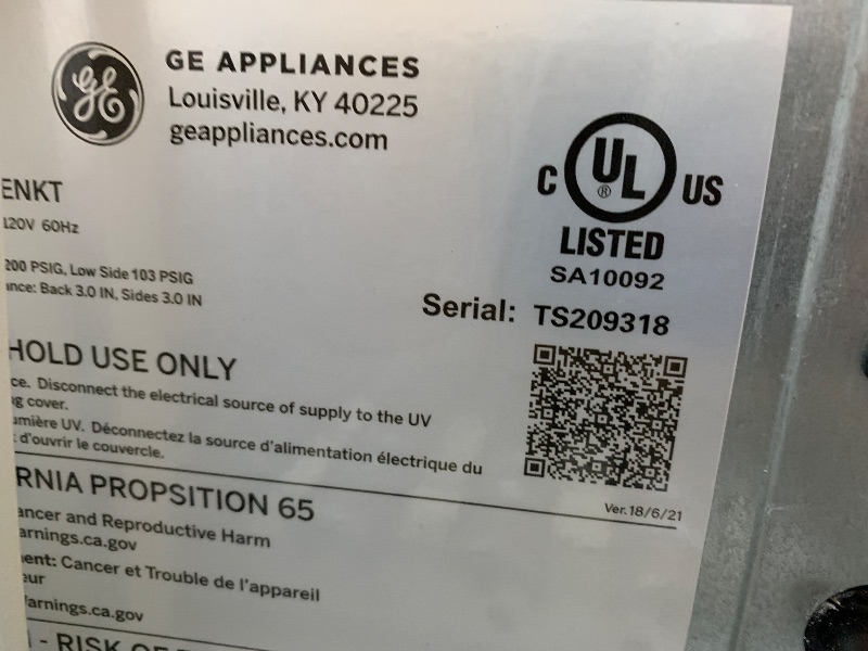 Photo 1 of *** PARTS ONLY ** POWERS ON**GE Profile Opal 1.0 XL with 1 Gallon Tank, Chewable Crunchable Countertop Nugget Ice Maker, Scoop included, 38 lbs in 24 hours, Pellet Ice Machine with WiFi & Smart Connected, Stainless Steel
