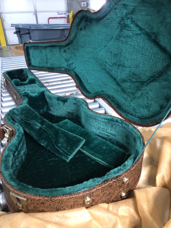 Photo 1 of (locking mechanism damaged) Crossrock Wooden OM Guitar Case for Martin 000-14 Fret | Blossom Brown Faux Leather, Forest Green Velvet Interior, Lock – Designer Series(CRW530OMBQ)