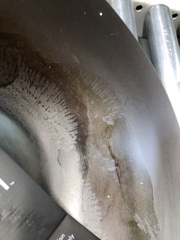 Photo 1 of ***HEAVILY USED AND DIRTY - SEE PICTURES***
Babish Carbon Steel Flat Bottom Wok and Stir Fry Pan, 14-Inch