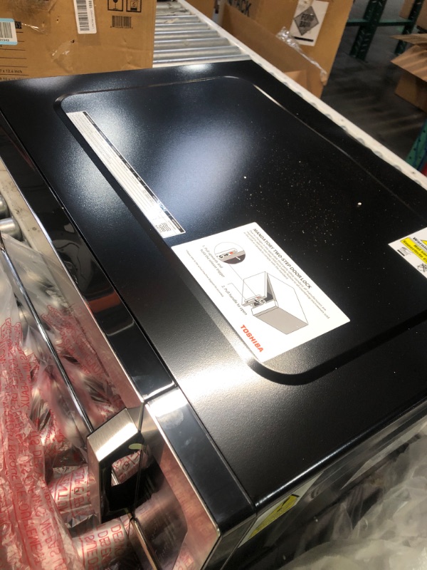 Photo 1 of (used)(see images) Toshiba ML-EM62P(SS) Large Countertop Microwave with Smart Sensor, 6 Menus, Auto Defrost, ECO Mode
