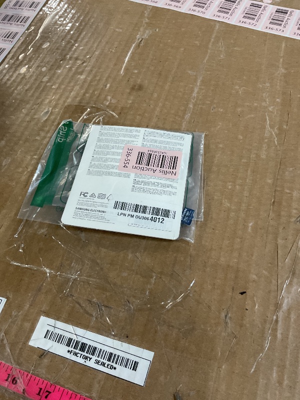 Photo 1 of (BOX IS DAMAGED) (ITEM IS GOOD) SAMSUNG PRO Ultimate microSD Memory Card + Adapter, 256GB microSDXC, Up to 200 MB/s, 4K UHD, UHS-I, Class 10, U3,V30, A2 for GoPRO Action Cam, DJI Drone, Gaming, Phones, Tablets, MB-MY256SA/AM