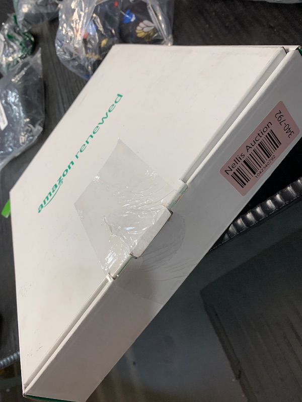 Photo 1 of ** NONFUNCTIONAL FOR PARTS ONLY***iPad Pro 12.9in (4th Gen.) - 256GB - WiFi - Silver (Renewed Premium)