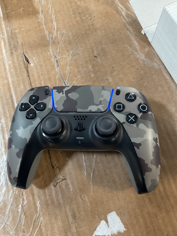 Photo 1 of ***(MINOR DAMAGE/ SEE NOTES)***
PlayStation DualSense® Wireless Controller - Gray Camouflage