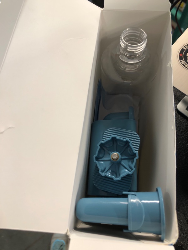 Photo 1 of ***(USED)***
VANNON 16oz Pet Water Bottle, Gravity Dog Water Bowl Dispenser for Cage, Anti-Overflow Water Dispenser for Small Dogs, Cats, Rabbits and Other Small Animals, BPA Free, Blue