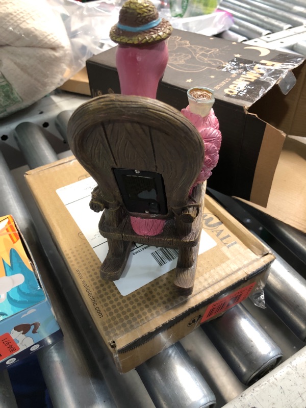 Photo 1 of ***(MINOR CHIP/ UNABLE TO TEST)***
Goodeco Solar Flamingo Statue Outdoor - Perfect Relaxing Fairy Garden Gifts, Great as Birthday or Mom Gifts - 8.1 inches Tall, Pink