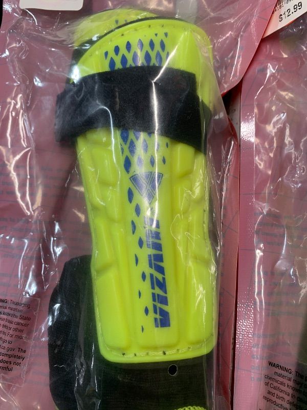 Photo 1 of Vizari Avalon Youth Soccer Shin Guards