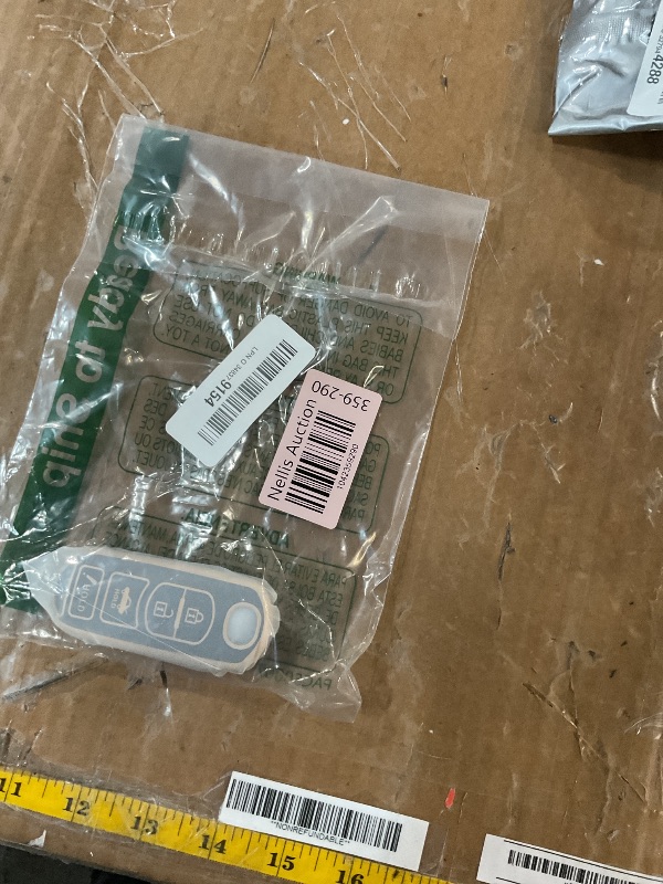 Photo 1 of Sleek Metallic Silver Black(Titanium Color) 5 Buttons Key Fob Cover for Chevrolet Silverado 1500 2500 Equinox RS and GMC Sierra and Buick Envision 2021 to 2025 and 2024 2025 Honda Prologue