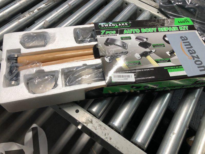 Photo 1 of (1 FUNCTIONAL HAMMER MISSING 1 AND OTHE BROKEN) SWANLAKE 7 Piece Auto Body Repair Kit, Auto Body Tools, Auto Body Repair Tools with Carbon Steel Hammer Heads