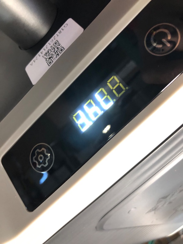 Photo 1 of ***USED - POWERS ON - UNABLE TO TEST FURTHER - SEE PICTURES***
Kohree 12 Volt Car Refrigerator, 19QT(18L) Car Fridge with Large Handle, -4?~68? 12V Electric Cooler 12/24V DC 12/24V DC, 110-240V AC Compressor Portable Freezer for Camping Road Trips Travel