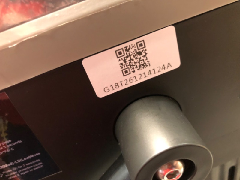 Photo 1 of ***USED - POWERS ON - UNABLE TO TEST FURTHER - SEE PICTURES***
Kohree 12 Volt Car Refrigerator, 19QT(18L) Car Fridge with Large Handle, -4?~68? 12V Electric Cooler 12/24V DC 12/24V DC, 110-240V AC Compressor Portable Freezer for Camping Road Trips Travel