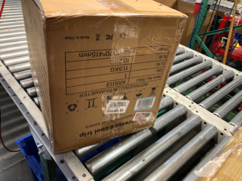 Photo 1 of ***USED - POWERS ON - UNABLE TO TEST FURTHER - SEE PICTURES***
Kohree 12 Volt Car Refrigerator, 19QT(18L) Car Fridge with Large Handle, -4?~68? 12V Electric Cooler 12/24V DC 12/24V DC, 110-240V AC Compressor Portable Freezer for Camping Road Trips Travel