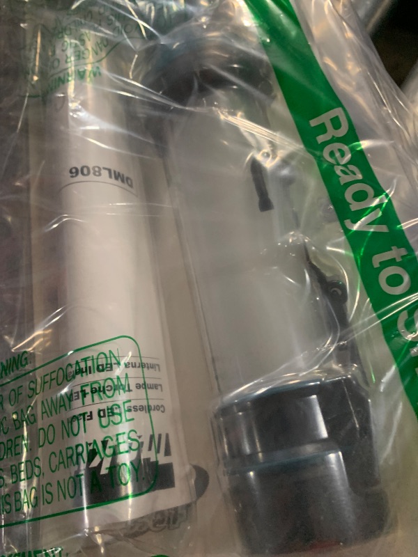 Photo 1 of ****Parts only***Untested***
Makita DML806 18V LXT Lithium-Ion Cordless L.E.D. Lantern/Flashlight Tool
