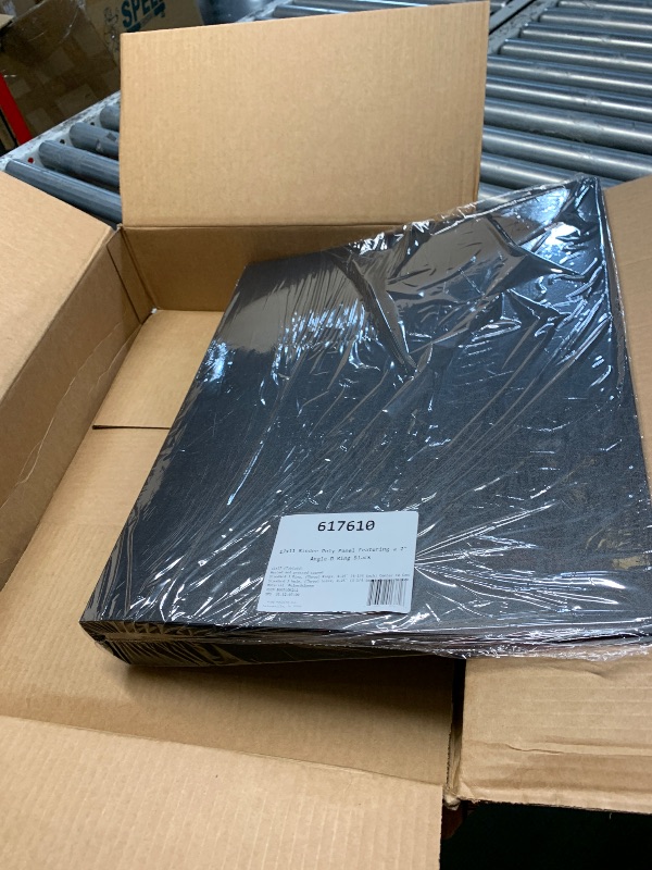 Photo 1 of *** FACTORY SEALED*** 17x11 Binder Poly Panel Featuring a 2" Angle-D Ring Black
