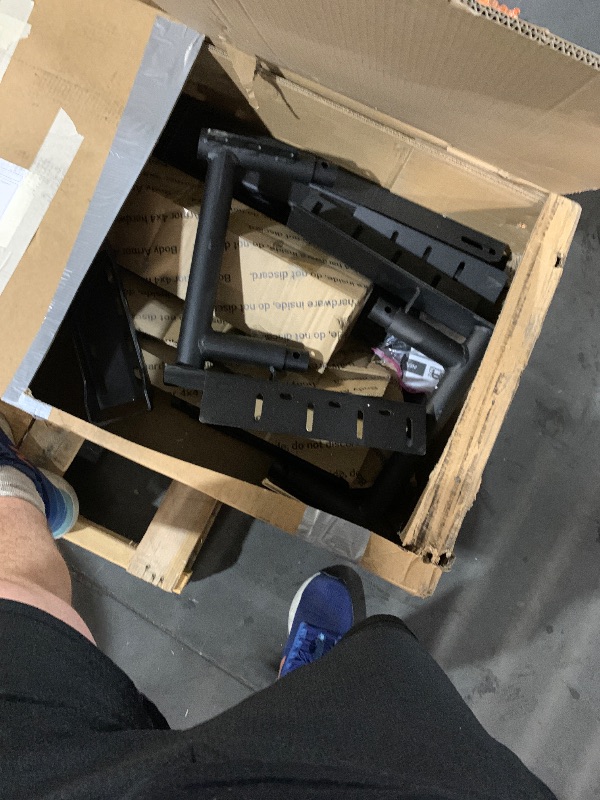 Photo 1 of (used)(damaged)(incomplete) (sold for parts only) Body Armor 4x4 TC-6125 Roof Rack, 1 Pack