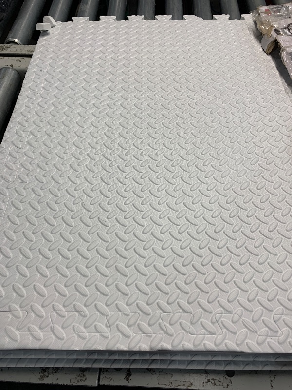 Photo 1 of (see all images) white gym floor mat foam interlocking 
