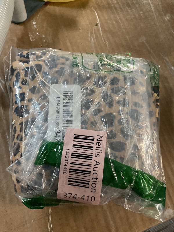 Photo 1 of * only one * Ruth&Boaz Animal Print Short Faux Fur Throw Pillow Case Decor Cushion Cover (18"X18", Leopard Print)