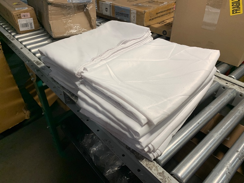 Photo 1 of  Table Cloth 10 Pack Table Cloths for Parties, Decorative Tablecloths for Rectangle Tables, White Plastic Cover, Leakproof & Sturdy, White (Large)
