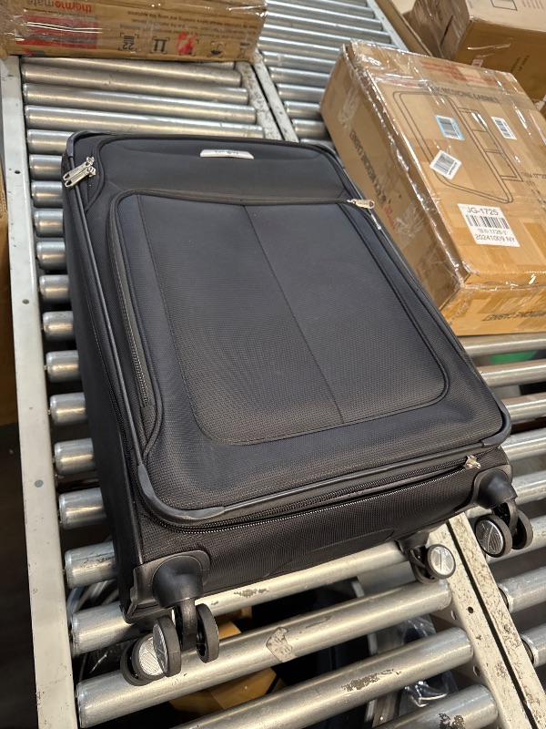 Photo 1 of (BROKEN ZIPPER) Samsonite Solyte DLX Softside Expandable Luggage with Spinner Wheels, Midnight Black, Checked-Medium 25-Inch
