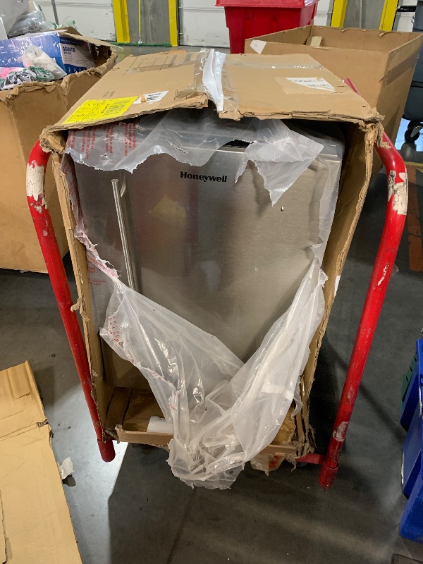 Photo 1 of ***(MAJOR DAMAGE/ MISSING PARTS)***
Honeywell 18 Inch Dishwasher with 8 Place settings, 6 Washing Programs, Stainless Steel Tub, UL/Energy Star- Stainless Steel