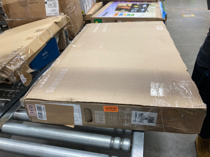 Photo 1 of ***PARTS ONLY***
Samsung 43-Inch Class Crystal UHD U8000F 4K Smart TV (2025 Model) Endless Free Content, Crystal Processor 4K, MetalStream Design, Knox Security, Alexa Built-in