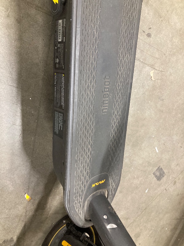 Photo 1 of **NO BOX/PARTS ONLY**Segway Ninebot MAX Electric Kick Scooter w/Powerful Motor, Long Miles Range, 18.6 & 22mph Top Speed, Dual Suspension (MAX G2 Only), Scooter for Adults UL-2271 2272 Certified