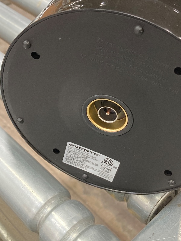 Photo 1 of ***MISSING WATER HEATER*** OVENTE Electric Kettle, 1.7L Fast for Coffee or Tea, BPA Free with Water Level Gauge, Auto Shut-Off, Boil-Dry Protection, Indicator Light and Removable Filter, Black KP72B