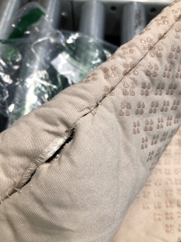 Photo 1 of (see images) KitchenAid Asteroid Oven Mitt Set, 7"x12.5", Milkshake Tan, 2 Piece