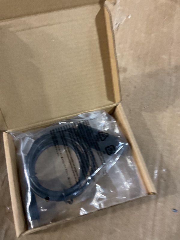 Photo 1 of Amazon Basics Bi-Directional USB-C to DisplayPort Cable, 3 ft, Black